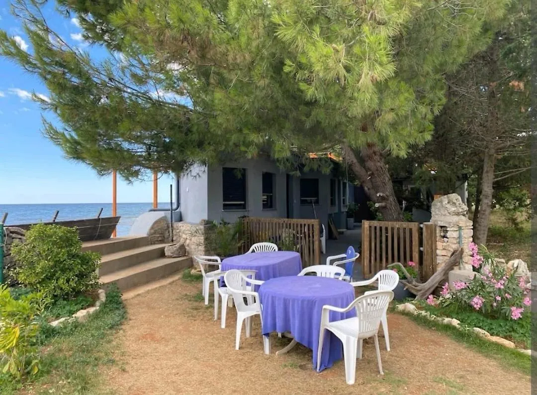Beach Ecoretreat Peroj Croatia